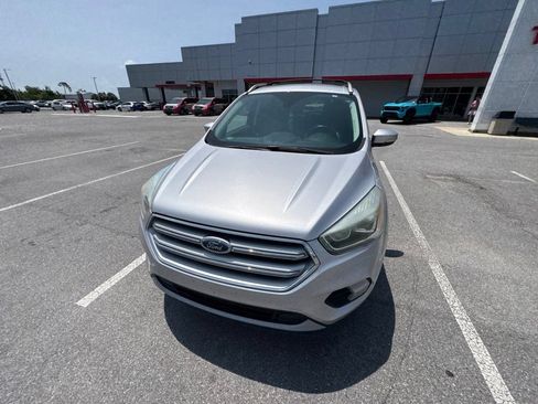 Used 2017 Ford Escape Titanium AWD/4WD image 8