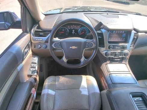Used 2018 Chevrolet Suburban Premier AWD/4WD image 7