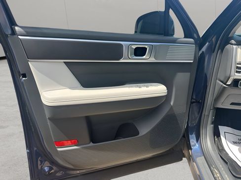 Used 2025 Hyundai Santa Fe SEL FWD image 23