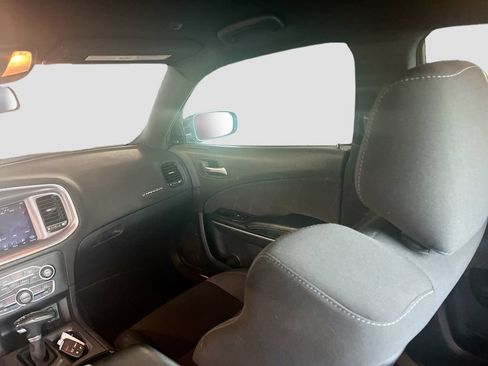 Used 2019 Dodge Charger R/T w/ Blacktop Package RWD image 21