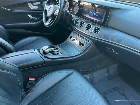 Used 2018 Mercedes-Benz E 300 E 300 image 33