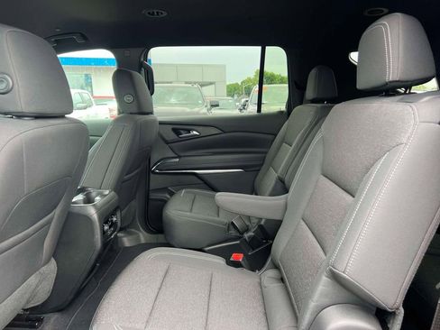 Used 2026 Chevrolet Traverse LT w/ Driver Confidence Package AWD/4WD image 13
