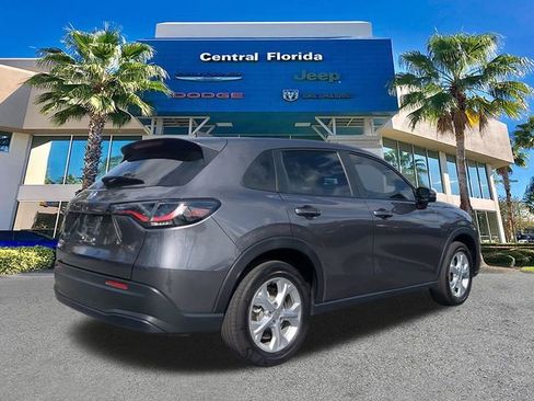 Used 2025 Honda HR-V LX image 5