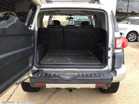 Used 2008 Toyota FJ Cruiser 4WD image 10
