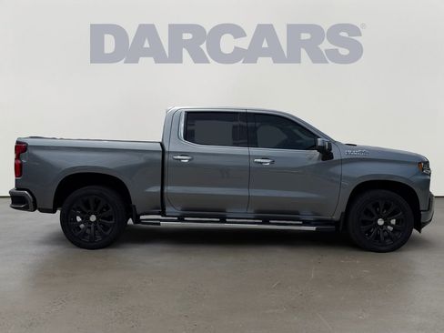Used 2022 Chevrolet Silverado 1500 High Country w/ Technology Package AWD/4WD image 8