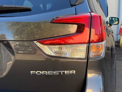 Used 2023 Subaru Forester Limited AWD/4WD image 7