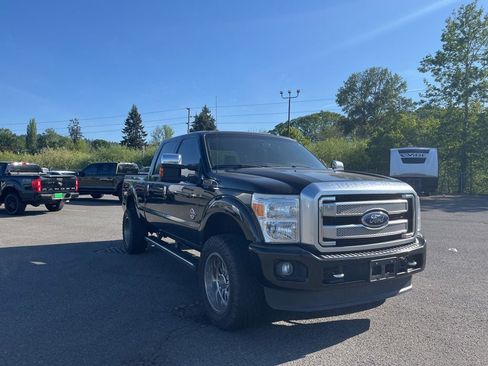 Used 2016 Ford F350 Platinum w/ Platinum Package AWD/4WD image 4