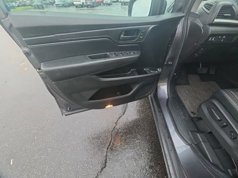 Used 2024 Honda Odyssey EX-L image 11