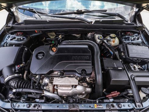 Used 2019 Chevrolet Malibu LT image 20