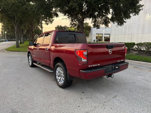 Used 2021 Nissan Titan SL AWD/4WD image 3