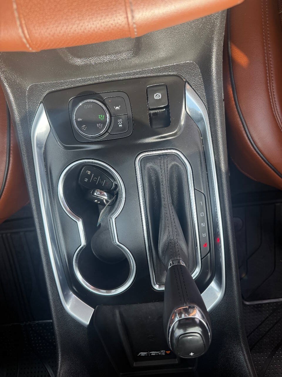 Used 2019 Chevrolet Traverse High Country w/ LPO, Floor Liner Package AWD/4WD image 31