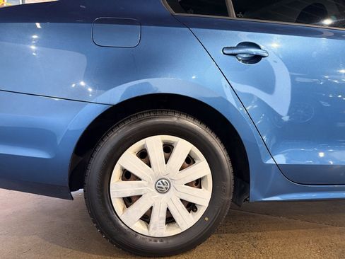 Used 2015 Volkswagen Jetta S image 6