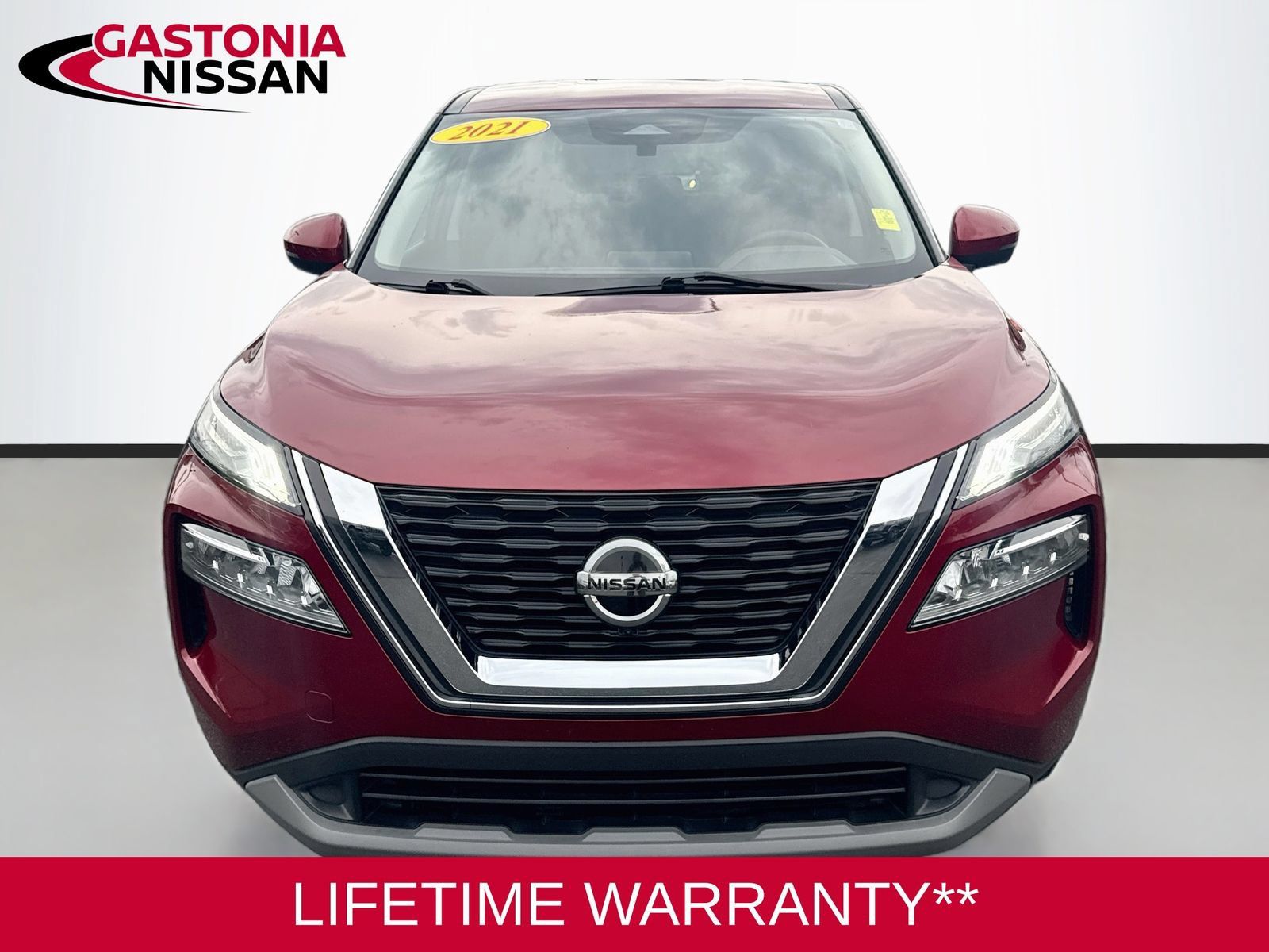Used 2021 Nissan Rogue SV AWD/4WD image 2