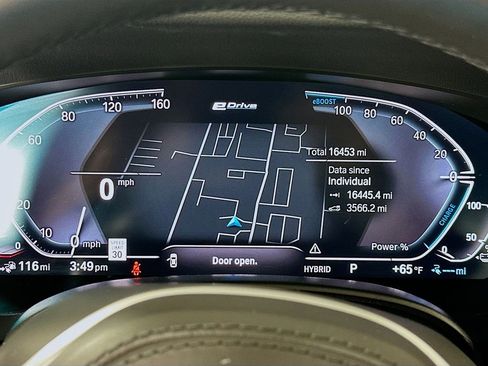 Certified 2023 BMW 530e xDrive w/ M Sport Package image 12