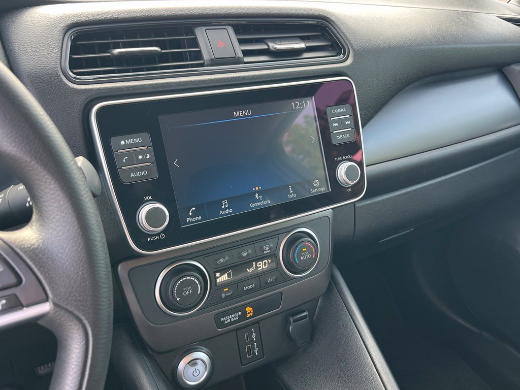 Used 2025 Nissan Leaf S FWD image 16