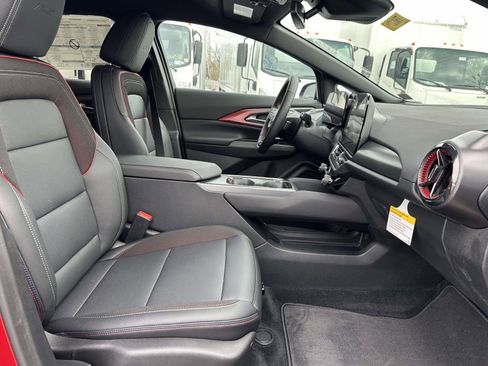 New 2026 Chevrolet Equinox EV RS image 25