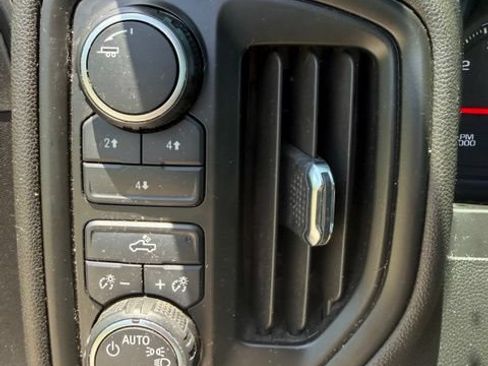 Used 2023 Chevrolet Silverado 2500 Custom w/ Custom Convenience Package AWD/4WD image 15