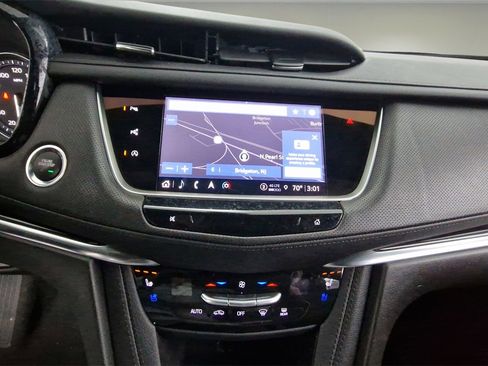 Used 2022 Cadillac XT5 Premium Luxury w/ Technology Package image 18