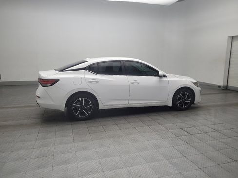 Used 2024 Nissan Sentra SV FWD image 10