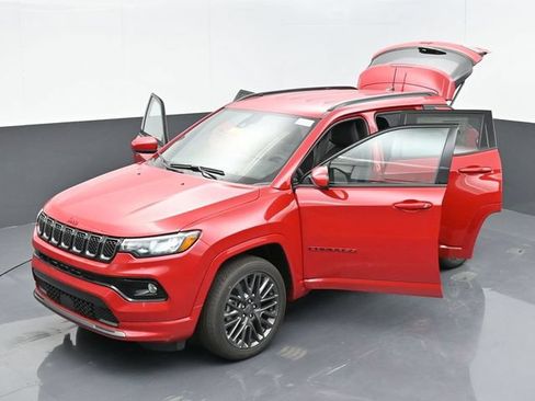 Used 2024 Jeep Compass Limited AWD/4WD image 45