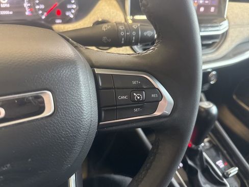 Used 2023 Jeep Compass Latitude w/ Convenience Group image 15