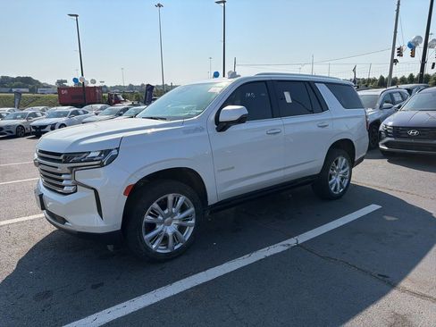 Used 2024 Chevrolet Tahoe High Country w/ Advanced Technology Package AWD/4WD image 2