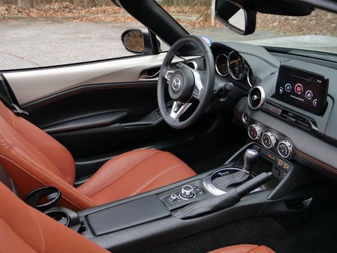 Used 2022 MAZDA MX-5 Miata Grand Touring image 34