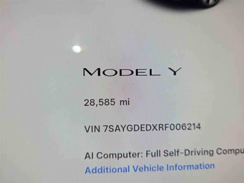 Used 2024 Tesla Model Y 2WD image 4