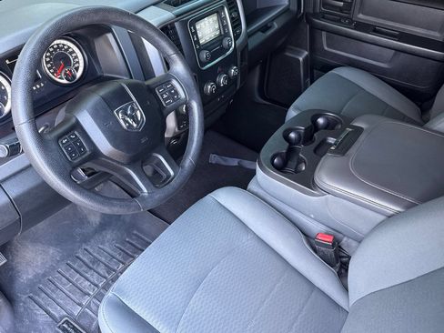 Used 2016 RAM 1500 Express AWD/4WD image 9