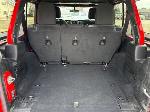 Used 2020 Jeep Wrangler Unlimited Sport image 12