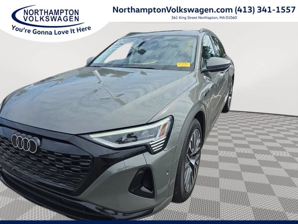 Used 2024 Audi Q8 e-tron Prestige w/ Prestige Package AWD/4WD image 1