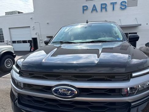 Certified 2022 Ford Expedition XLT AWD/4WD image 2