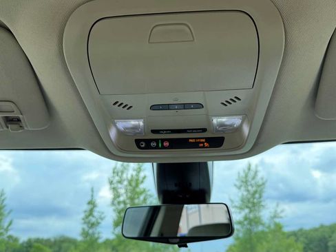 Used 2021 Buick Enclave Premium w/ Surround and Sites Package AWD/4WD image 27