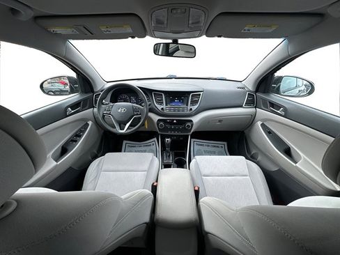 Used 2017 Hyundai Tucson SE image 19