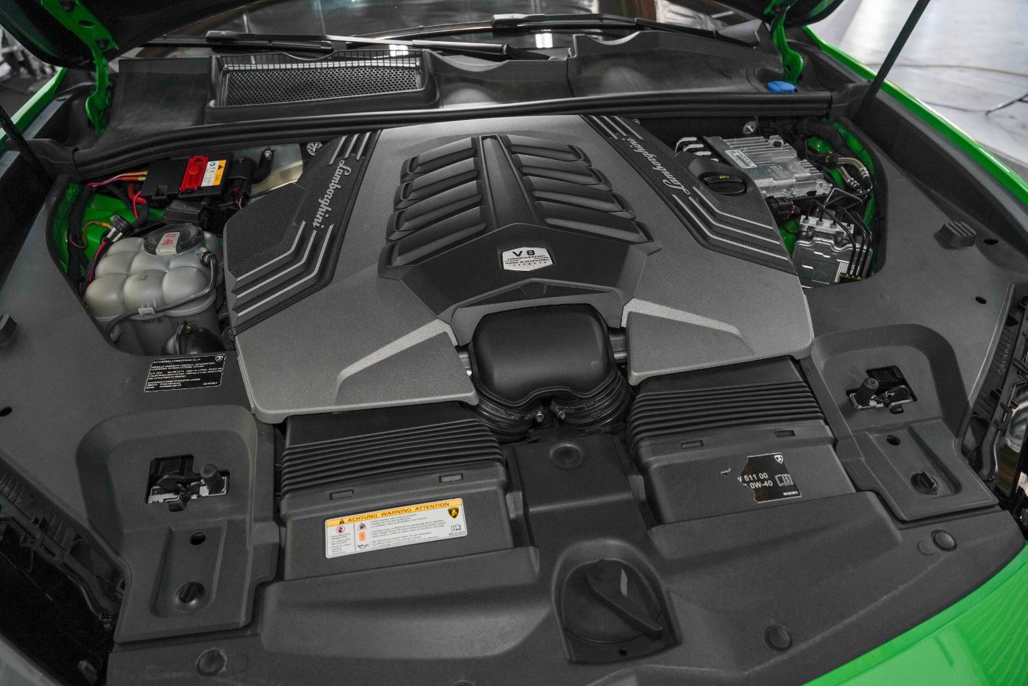 Used 2023 Lamborghini Urus Performante AWD/4WD image 62