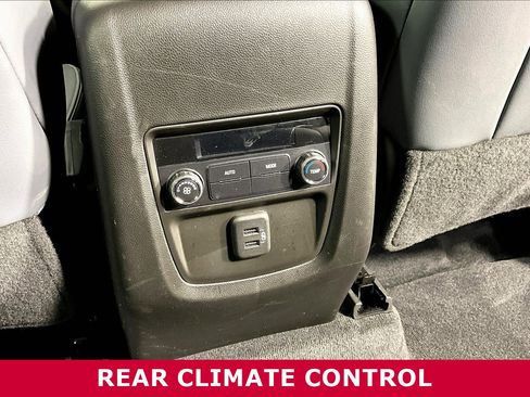 Used 2023 Buick Enclave Essence FWD image 10