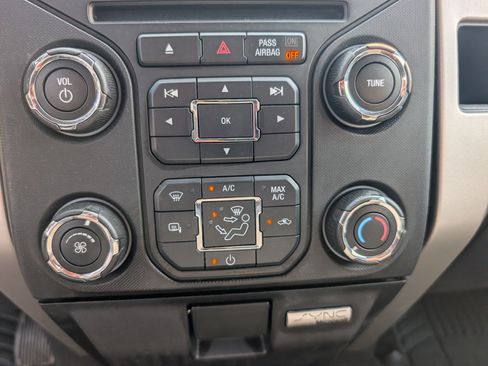 Used 2013 Ford F150 XLT w/ XLT Chrome Pkg AWD/4WD image 23