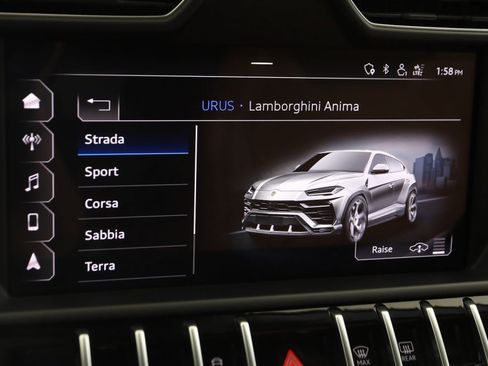 Used 2019 Lamborghini Urus image 62