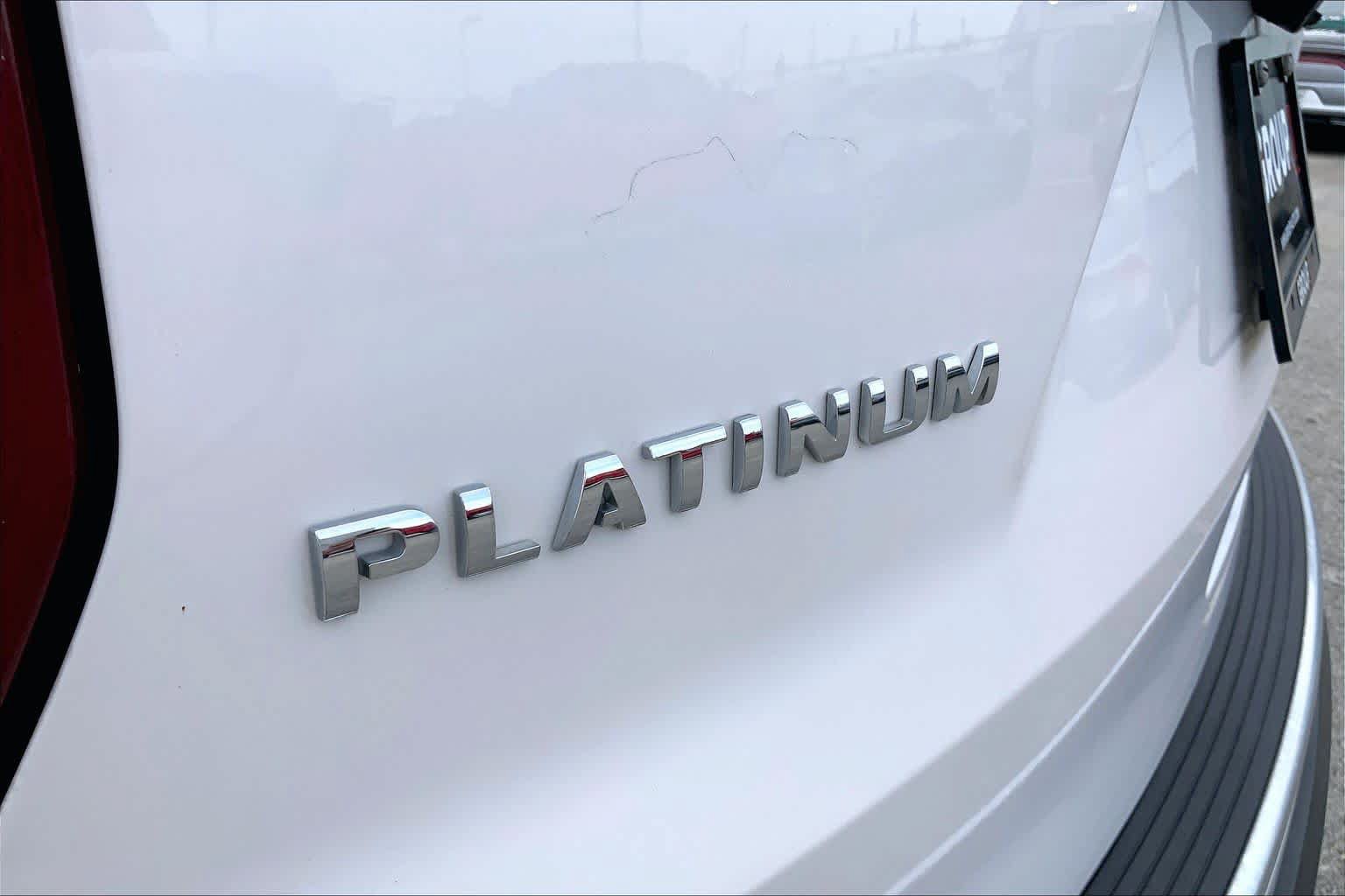 Used 2019 Ford Explorer Platinum AWD/4WD image 9