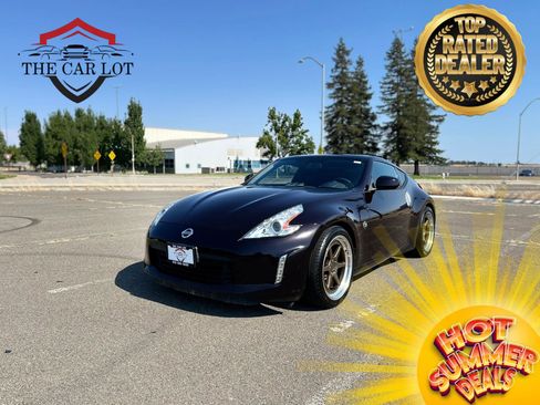 Used 2014 Nissan 370Z Coupe w/ Sport Package RWD image 1