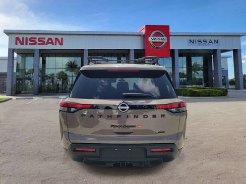Used 2025 Nissan Pathfinder Rock Creek AWD/4WD image 3