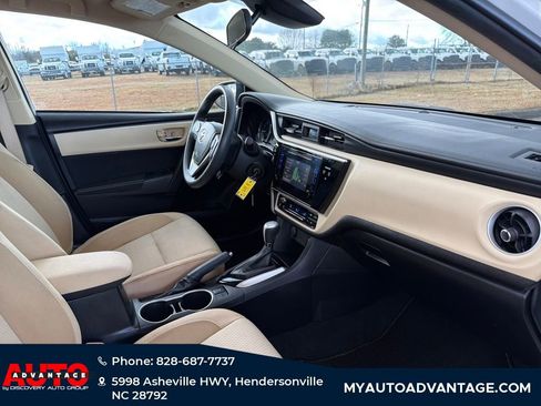 Used 2017 Toyota Corolla LE image 35