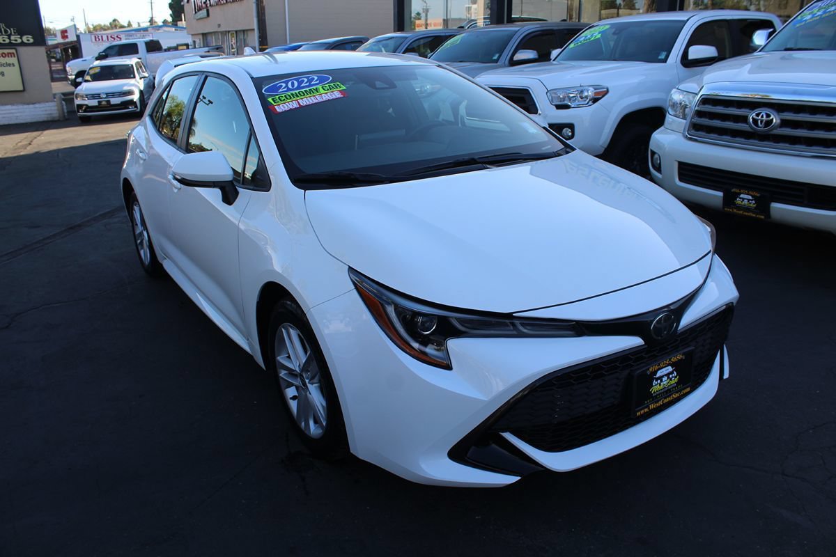 Used 2022 Toyota Corolla SE w/ Carpet Mat Package (TMS) FWD image 8