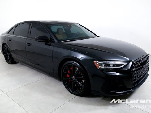 Used 2023 Audi S8 w/ S8 Comfort Plus Package AWD/4WD image 3