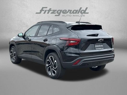 New 2026 Chevrolet Trax RS w/ Sunroof Package FWD image 7