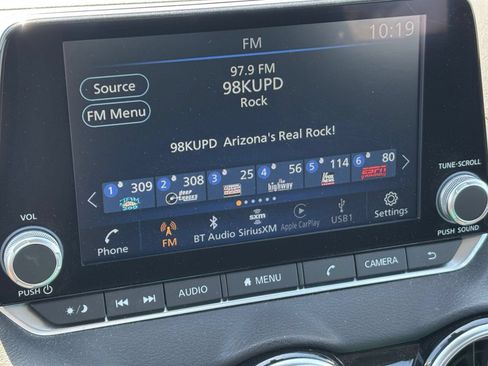 Used 2025 Nissan Sentra SV FWD image 19