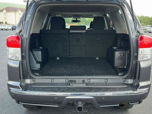 Used 2013 Toyota 4Runner SR5 w/ Convenience Pkg AWD/4WD image 9