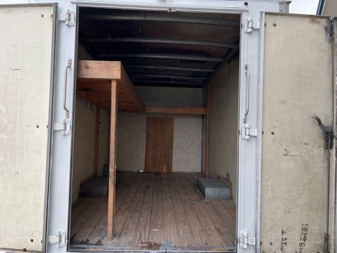 Used 2017 Chevrolet Express 3500 image 14