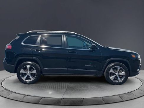 Used 2019 Jeep Cherokee Limited AWD/4WD image 6