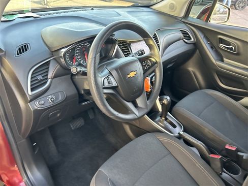 Used 2021 Chevrolet Trax LS w/ Tint and Cruise Package image 14